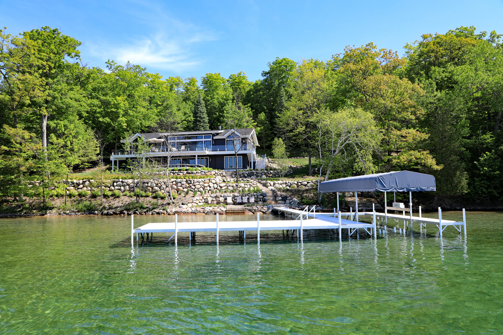 Designing Your Dream Lakefront Home: A Guide to Building on Smith Mountain Lake
